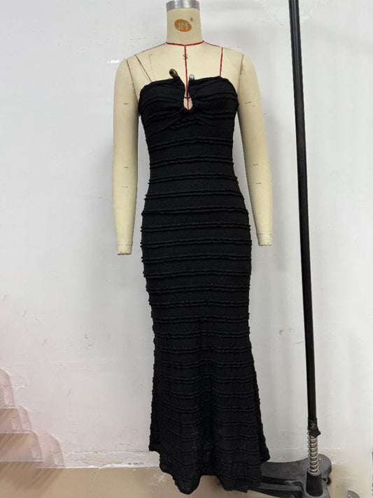 Slim-fit tube top hip-hugging black dress